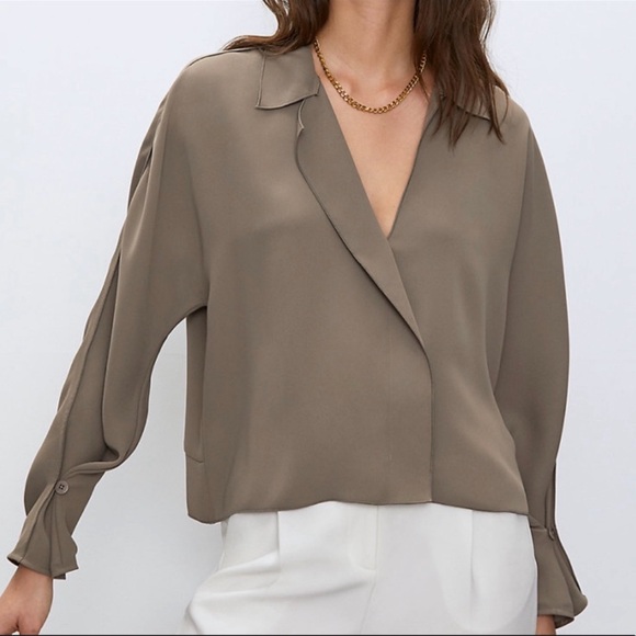 Aritzia Babaton Blouse Tan XS - Picture 1 of 1